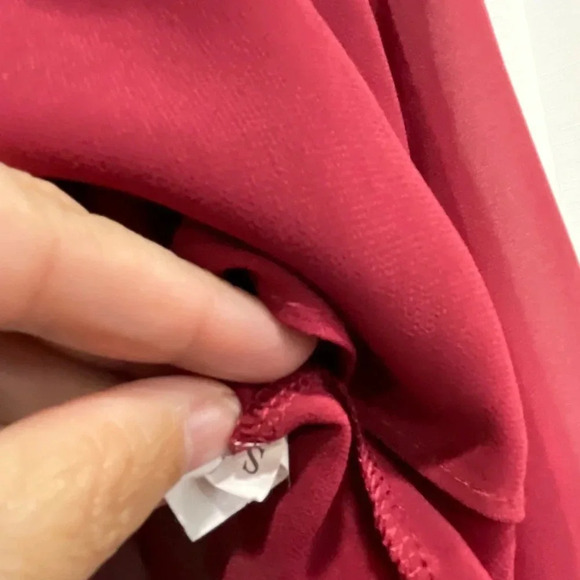 Crop Off-the-Shoulder Top Maroon Size Small Long Sleeved - Picture 3 of 4